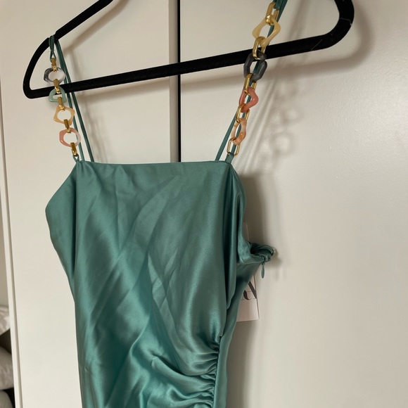 Brand new Zara dress - Picture 2 of 4